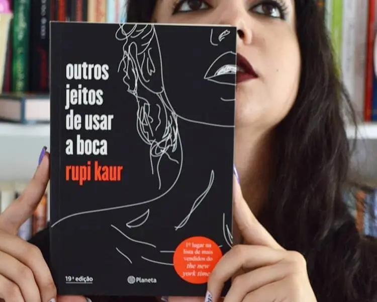 livro Outros Jeitos de Usar a Boca. Foto do livro Outros Jeitos de Usar a Boca.