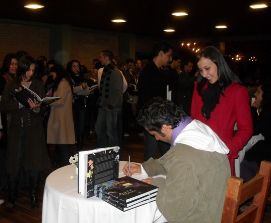 noite de autografo fabio euksuzian