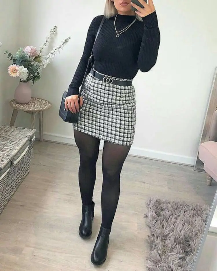 Look de frio para festas juninas, mulher com cacharrel, saia xadrez, meia calça e bota