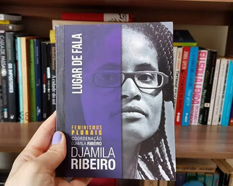 livro "Lugar de Fala". Foto do livro "Lugar de Fala".