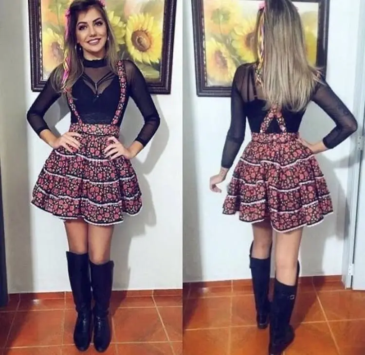Festa junina, look transparente com saia de flor