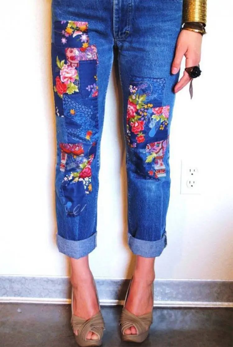 Calça com retalhos