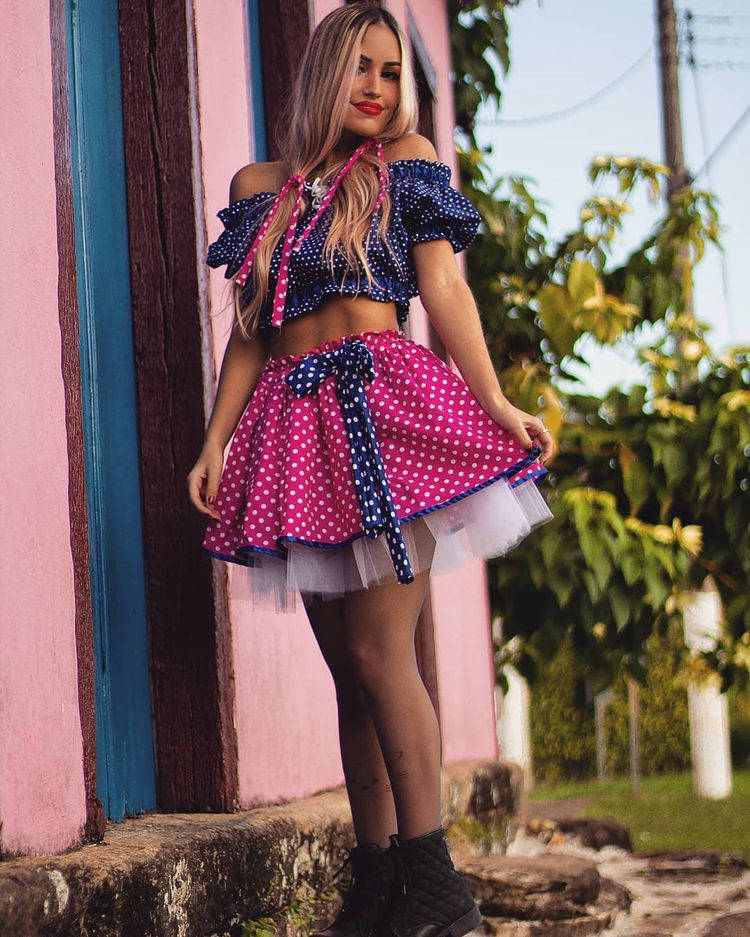 Caipira moderna, look croppes + saia