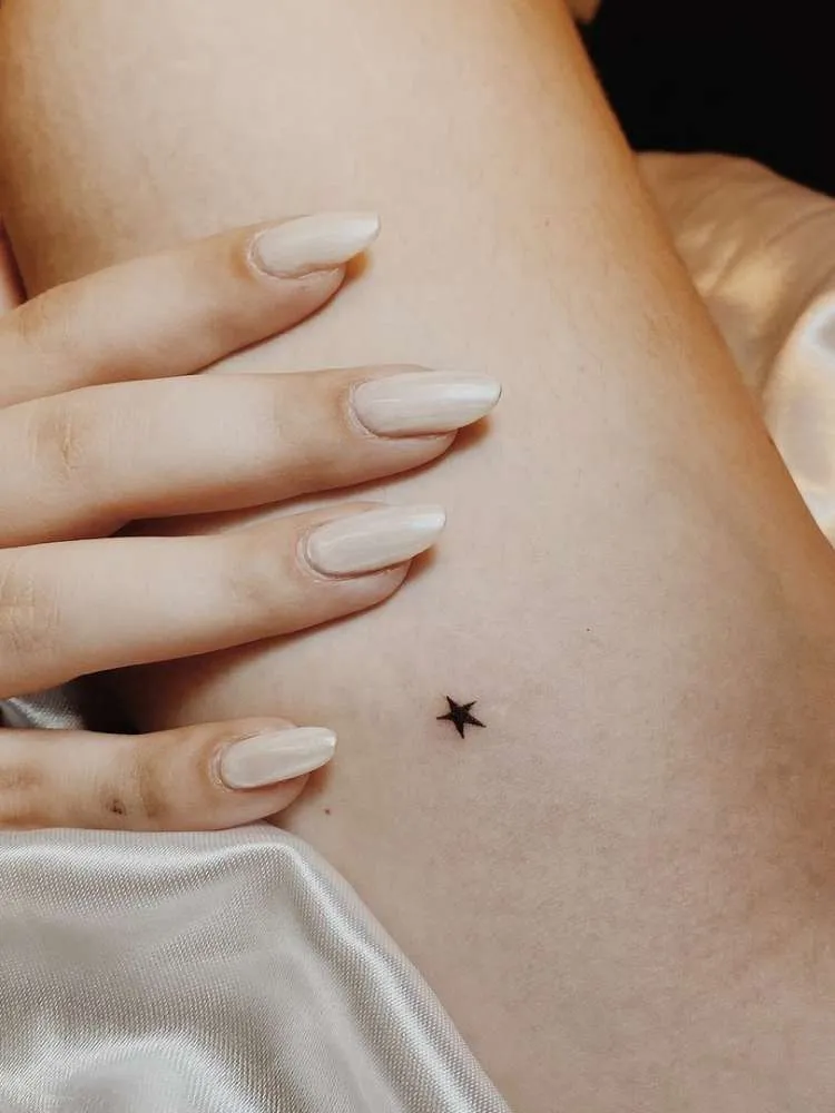 Opção de tatuagem pequena