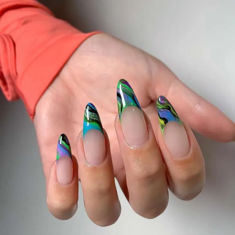 Nail art francesa marmorizada