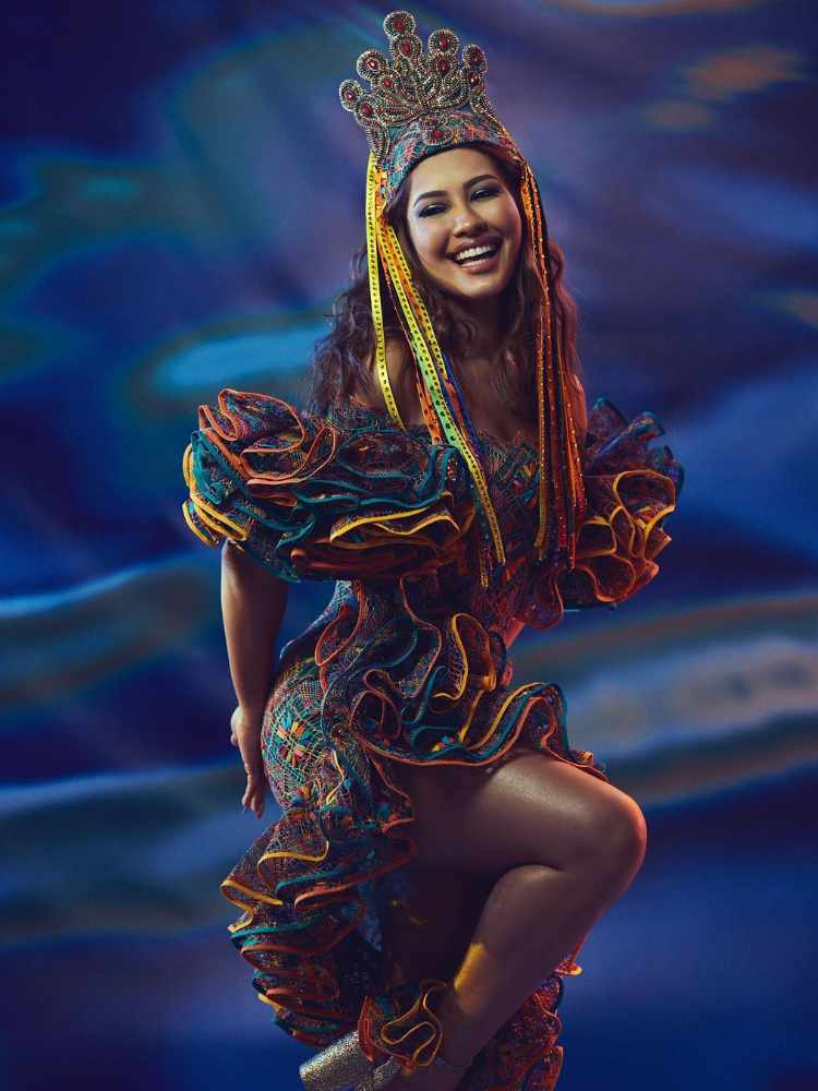 Thaynara Og com look junino de luxo trançado em renda bilro no São João da Thay 2023