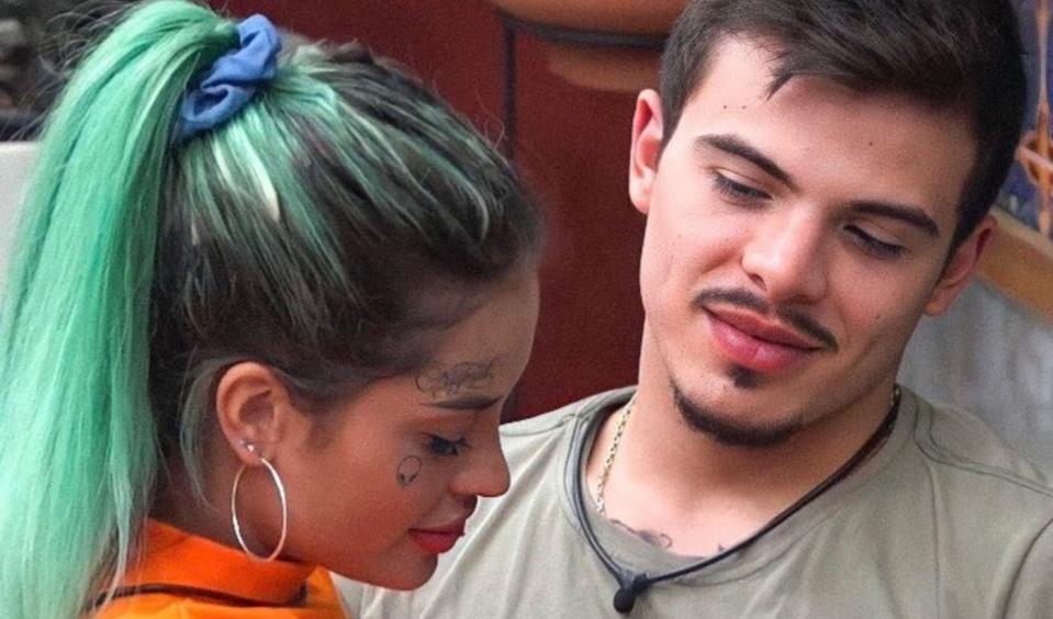 Tati Zaqui e Thomaz Costa em A Fazenda 14