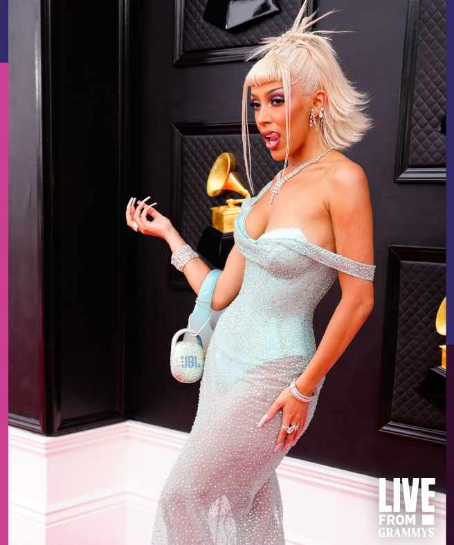 Doja Cat no Grammy 2022.