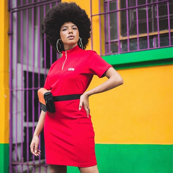 aqui foto de modelo negra em marca do emicida aqui foto de modelo negra em marca do emicida