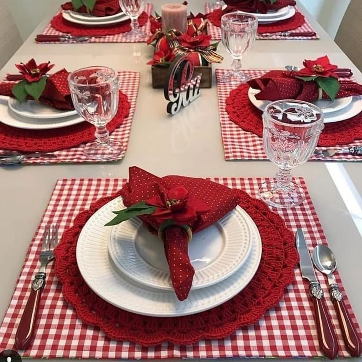 Louças para ceia de Natal.