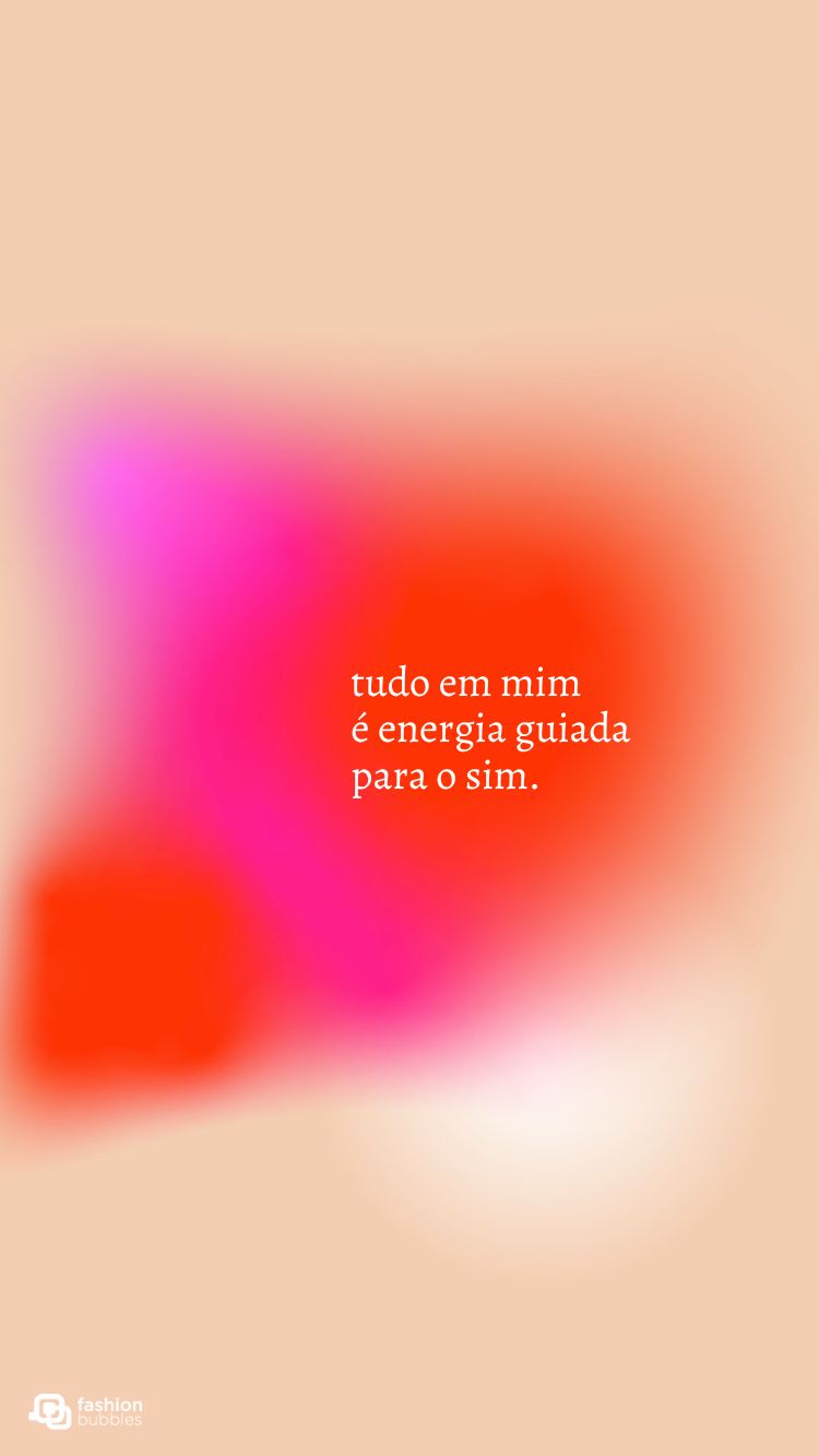 Afirmação da Lei da Atração escrita em fundo nude, vermelho e pink.
