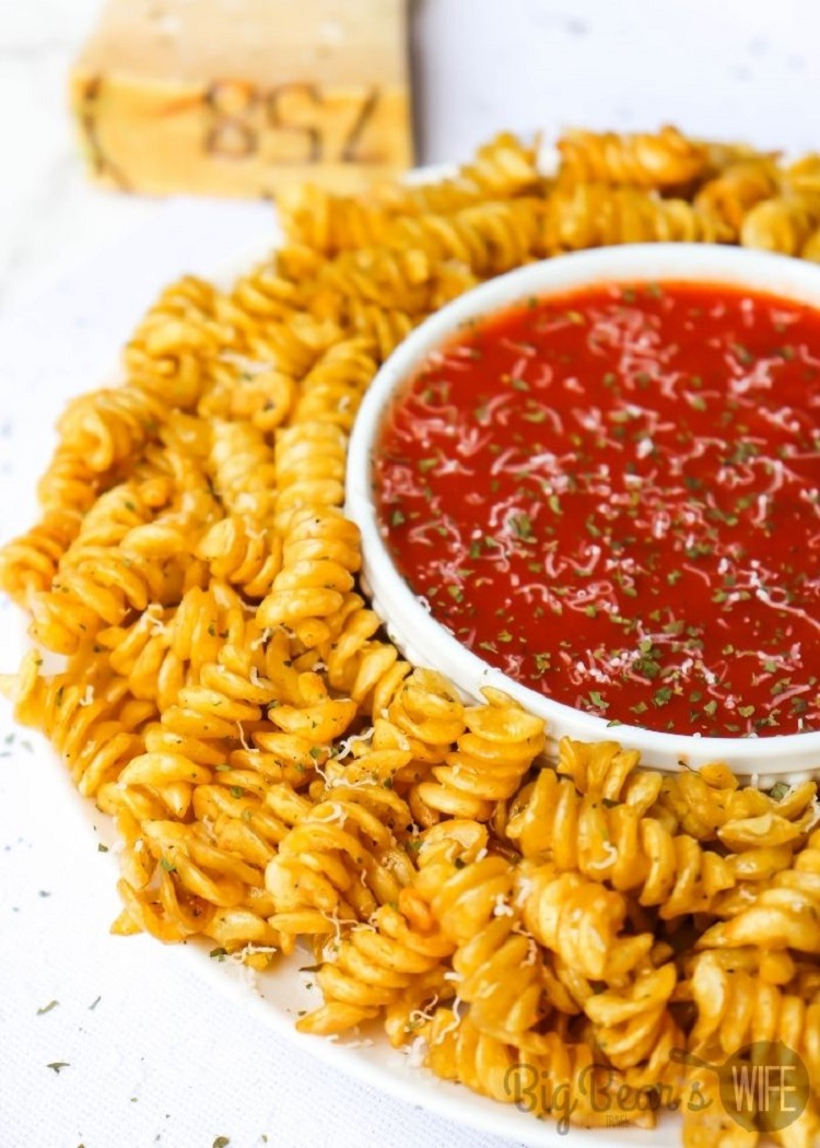 Pasta chips feitos na air fryer