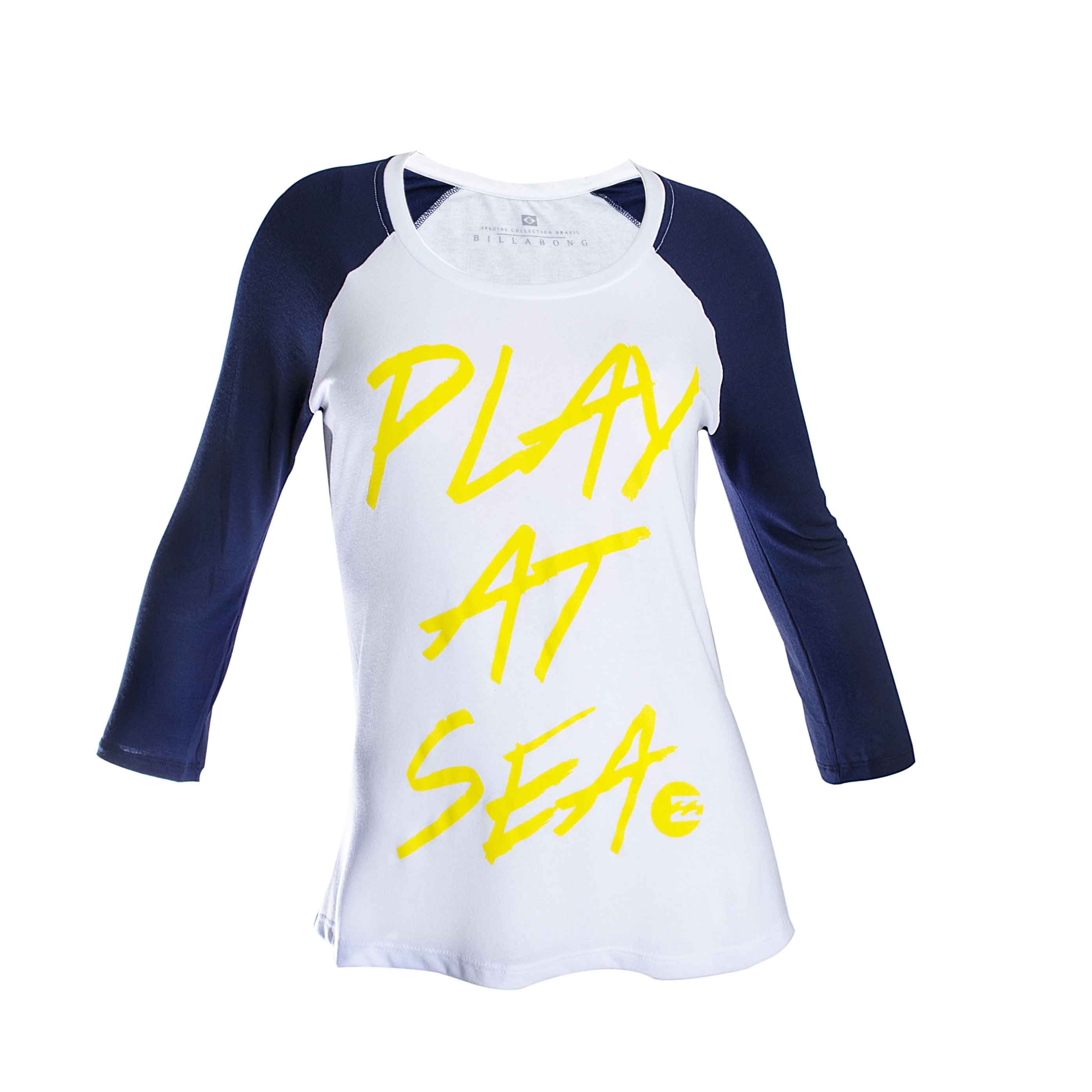 Camisetas variadas com temas do Brasil.
