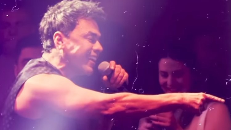 Zezé Di Camargo em show.