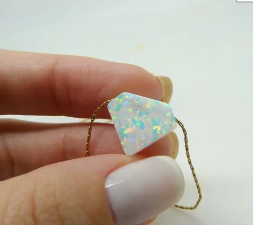 Pingente de colar diamante com glitter furta-cor