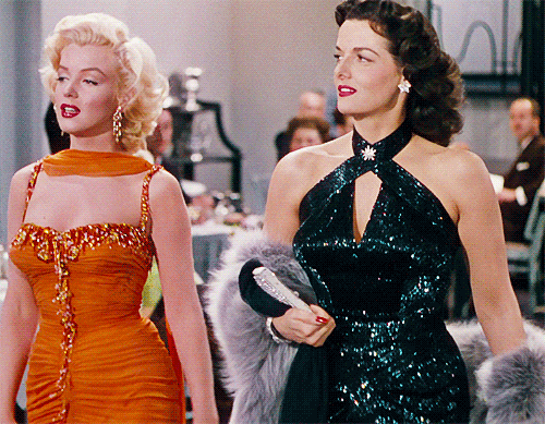 Marilyn Monroe - 1950s Fashion - Anos 50 em gifs animados 