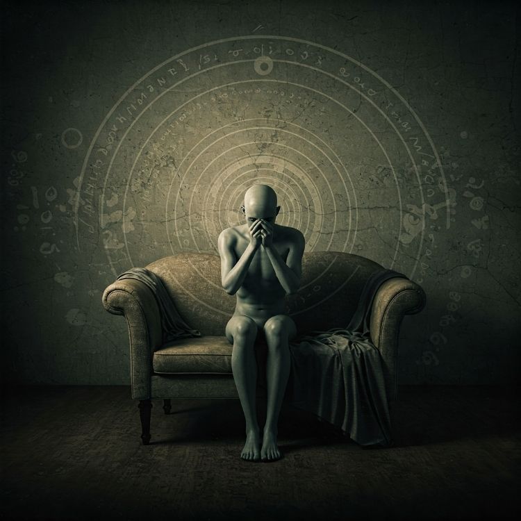 Figura humanóide sentada em um sofá, com postura introspectiva e mãos no rosto. Ao fundo, círculos concêntricos representam padrões psicológicos repetitivos, simbolizando reflexão, processos inconscientes e autoconhecimento em um contexto de transformação pessoal e psicanálise.