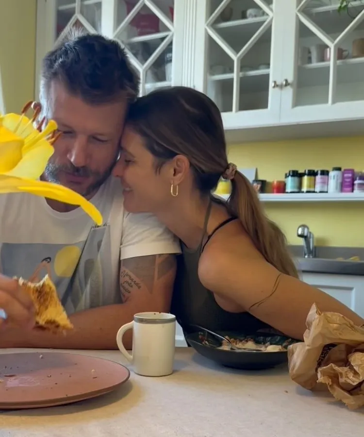 Foto de Rodrigo Hilbert e Fernanda Lima em conversa sobre sexo