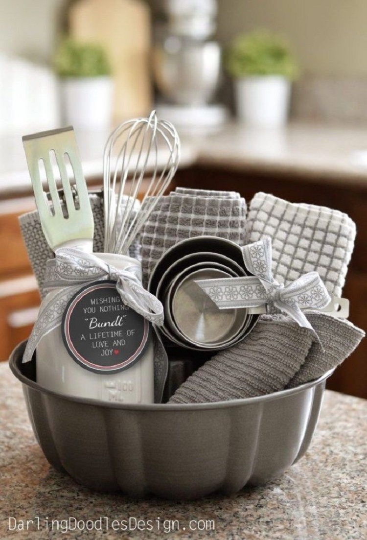 conjunto para cozinhar bolo