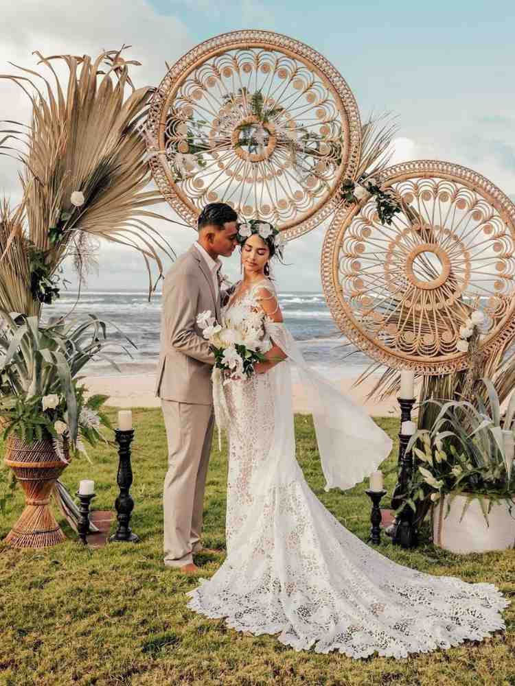 Altar de casamento criativo com filtro dos sonhos.