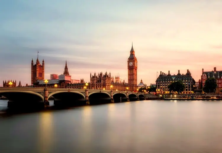 Big Ben e parlamento em Londres, Inglarerra