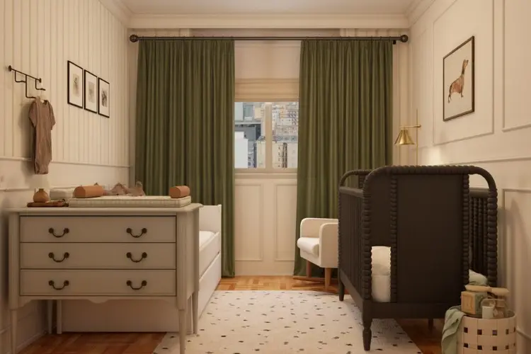 Quarto de bebê em bege e marrom com detalhes em verde 