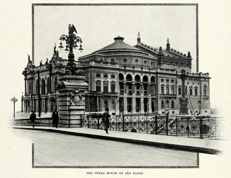 Página inicial de um folder do Theatro Municipal de São Paulo 