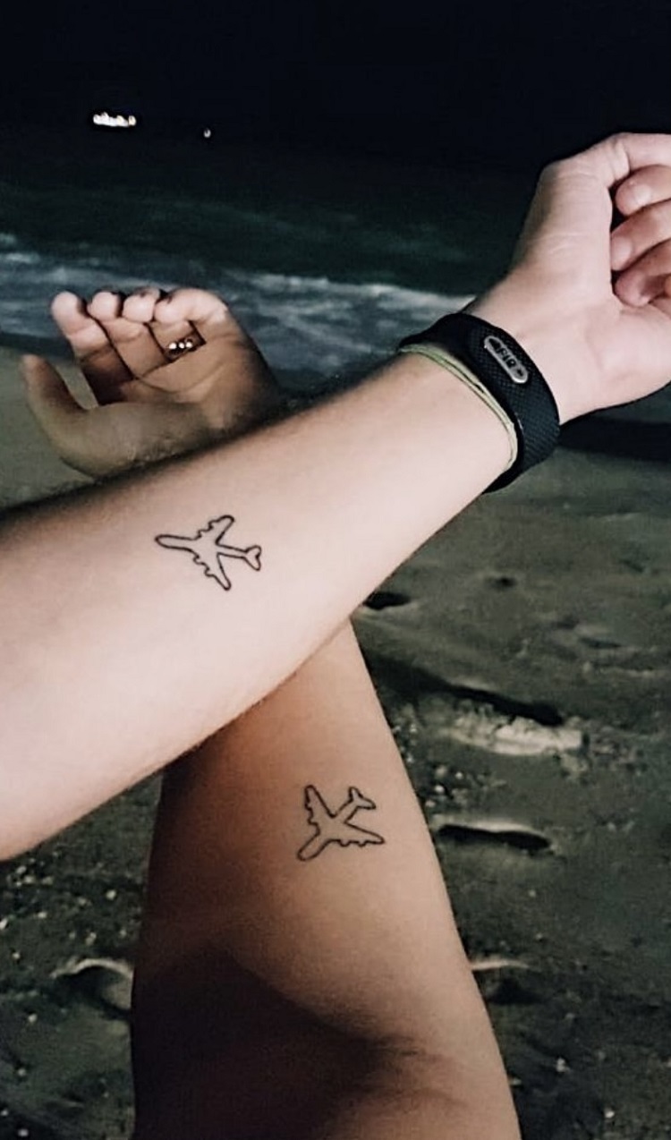 tattoo de viagem em casal