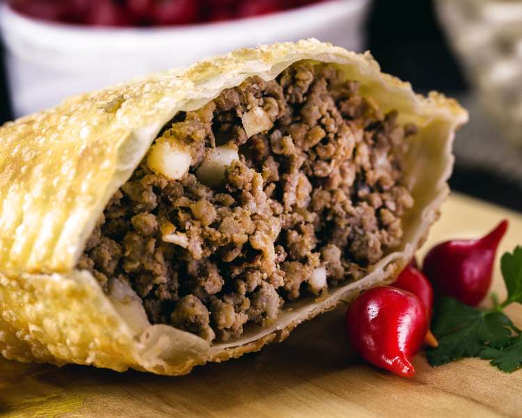 Pastel de carne super recheado