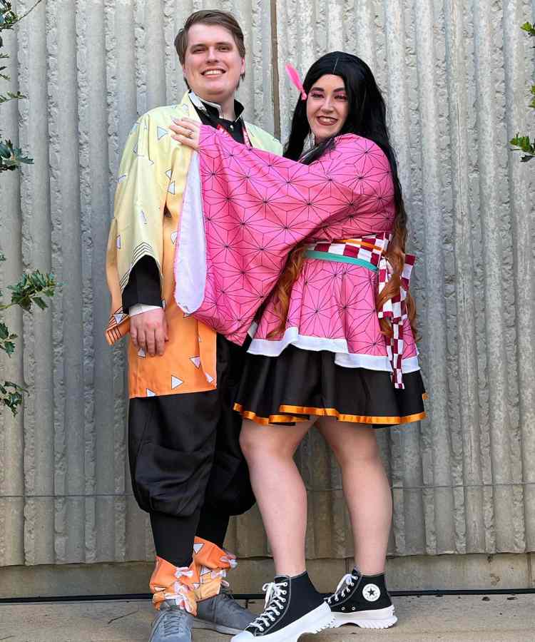Traje de Dia das Bruxas para namorados: Zenitsu Agatsuma e Nezuko Kamado