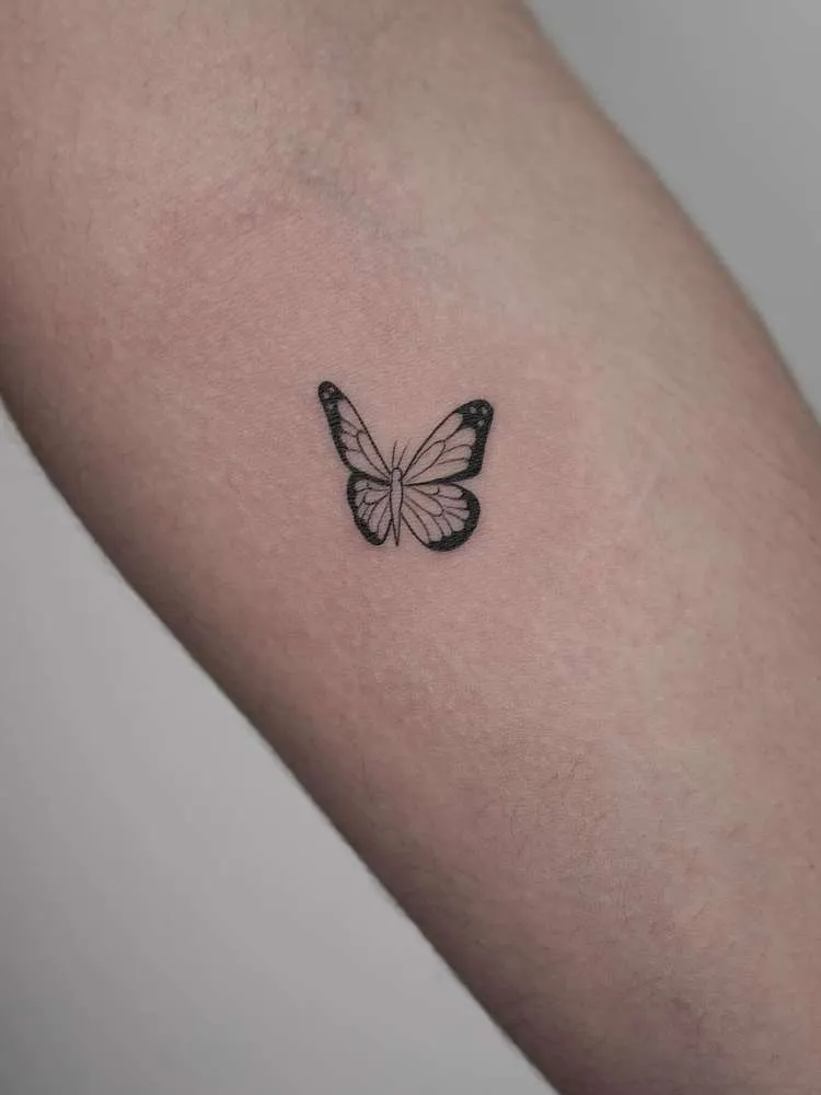 Opção de tatuagem pequena