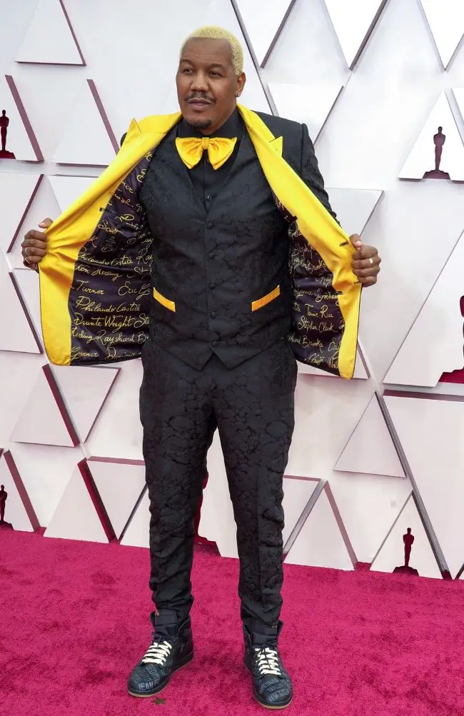 Looks masculinos Oscar 2021