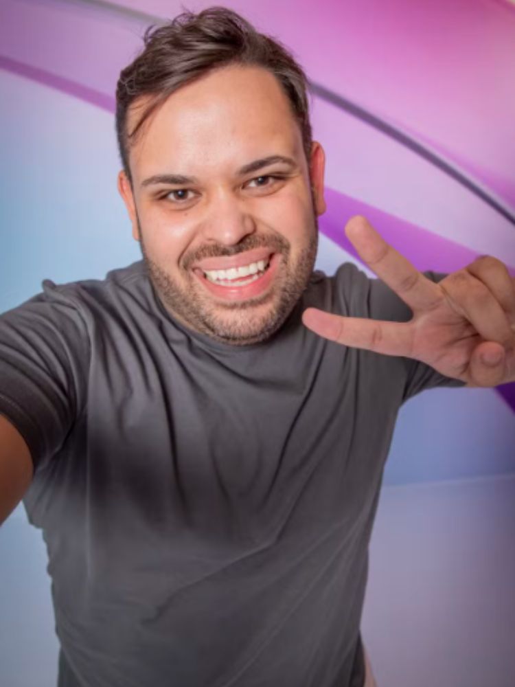 Foto única de perfil do participante do BBB 24 Michel Nogueira