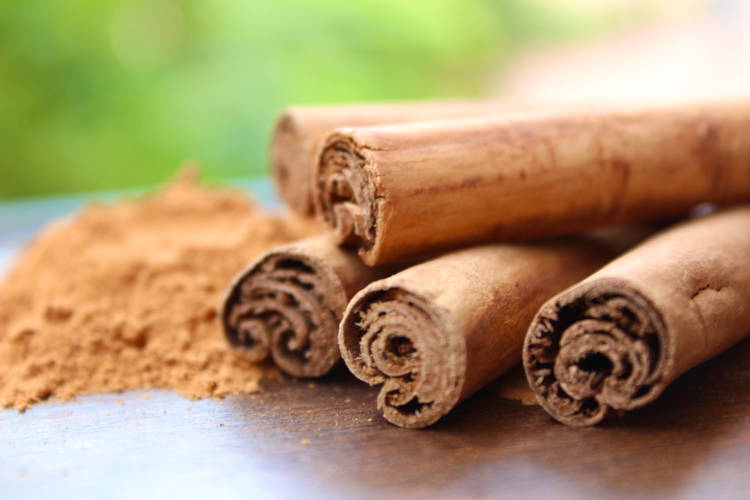 canela em pau e em pó