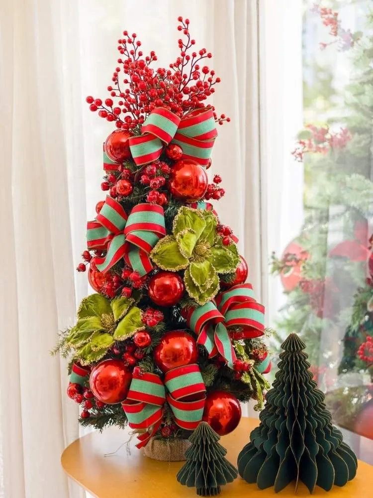 Árvore maximalista, uma das tendências de decoração para o Natal 2025