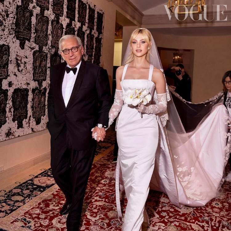 Foto de Nicola Peltz e seu pai, Nelson Peltz.