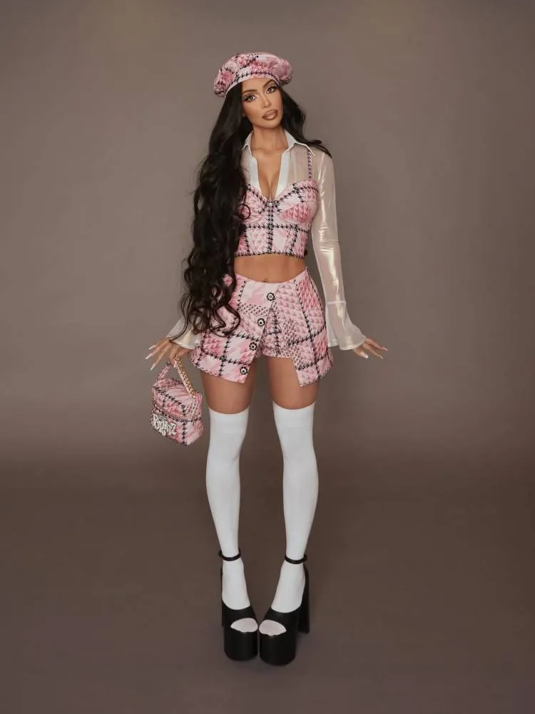 Kim Kardashian de boneca Bratz, produção para curtir o Halloween
