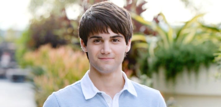Max Ehrich contracenando High School Music 3 Max Ehrich contracenando High School Music 3