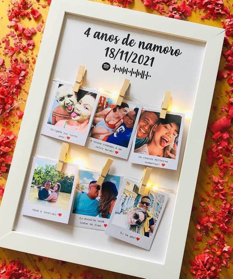 Quadro personalizado com fotos polaroid Dia dos Namorados e música Spotify