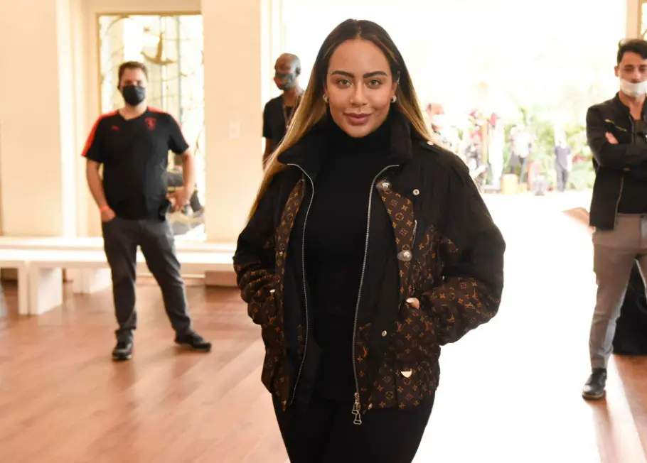 Rafaella Santos, a irmã de Neymar no desfile da Baska 