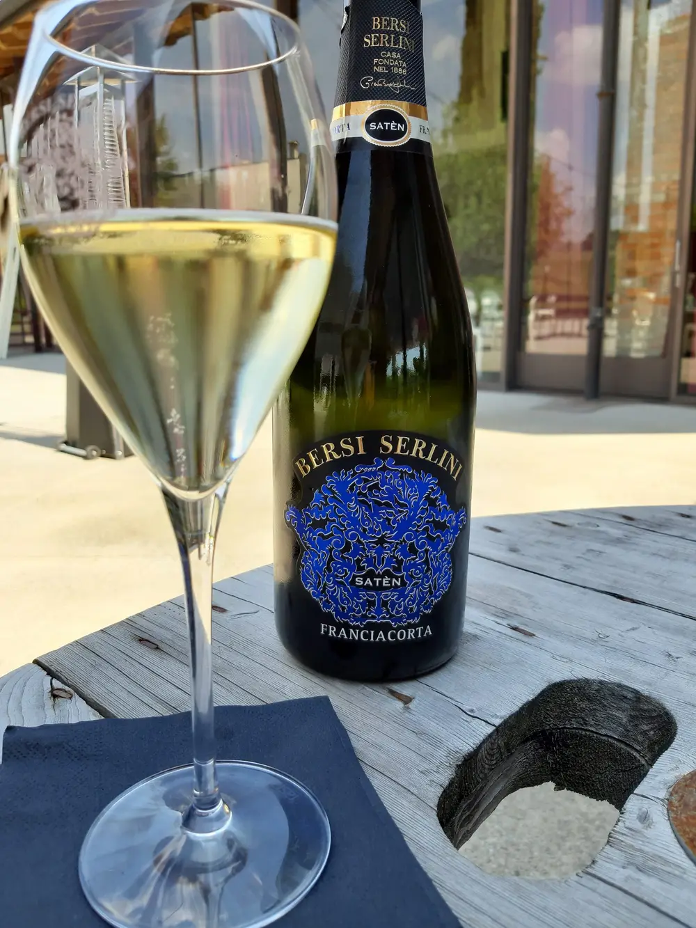 Garrafa de espumante franciacorta satén 
