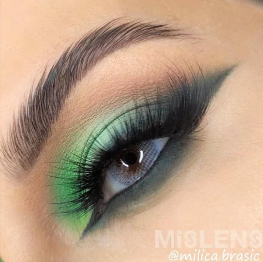 Foto de maquiagem verde que serve para usar na copa