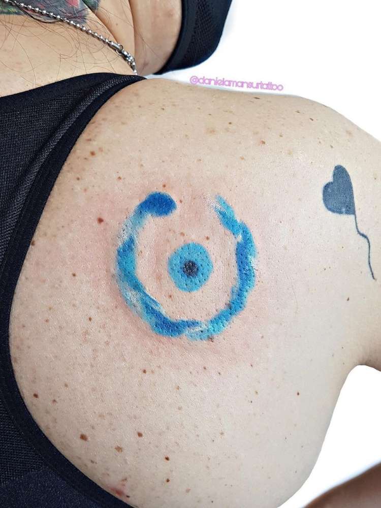 Opção de tatuagem de olho grego