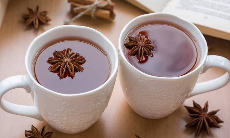 Chás para dor de garganta com anis estrelado. Chá de anis estrelado para dor de garganta.