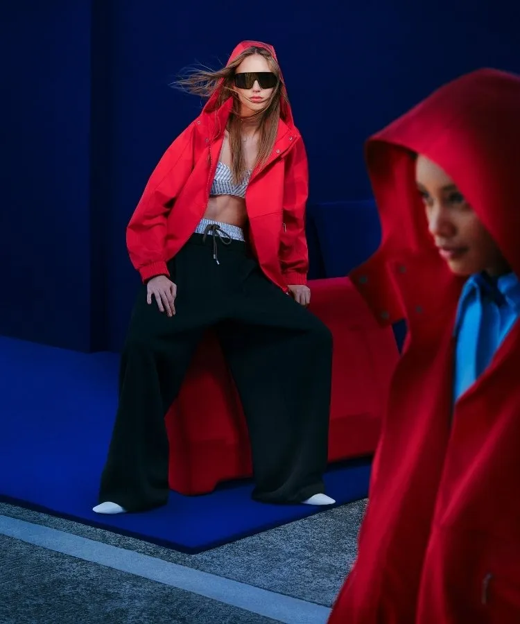 Modelo usando look da coleção da Renner em parceria com a FRANCESCA