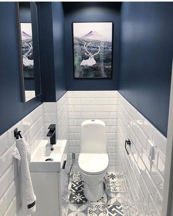 Lavabo azul e branco