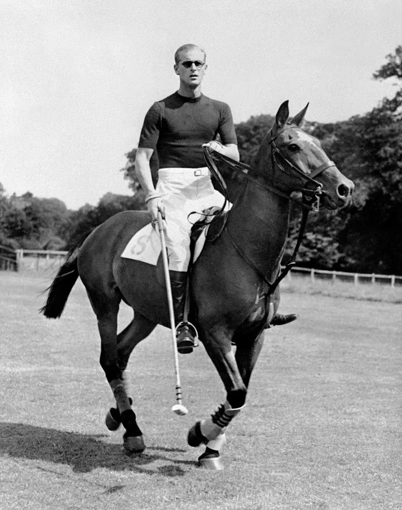 Jogador de polo.