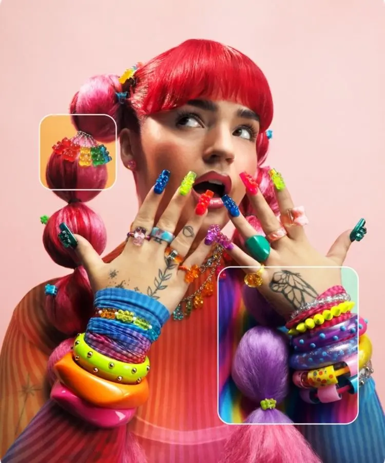 Mulher usando look colorido na estética Jujuba joia, uma das tendências de moda e beleza para 2026 do Pinterest Predicts