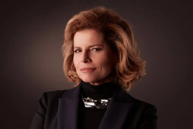 Foto de Debora Bloch no papel de Odete Roitman