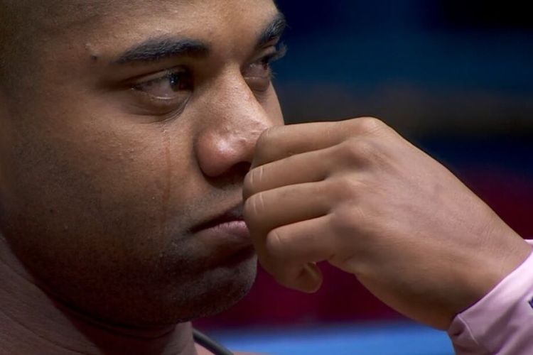 Davi chora de emoção no BBB 24